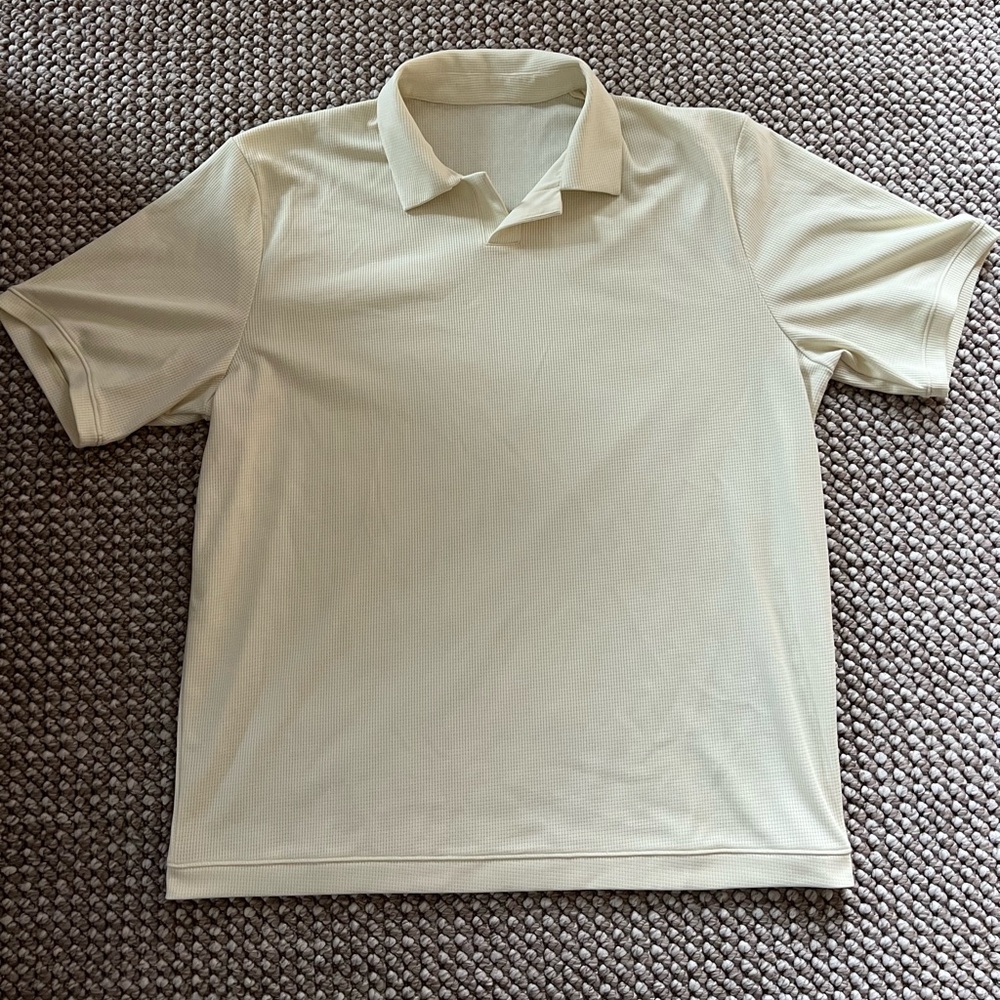 Lululemon Yellow Dress Shirt. Hardly worn. No tags but size L.
